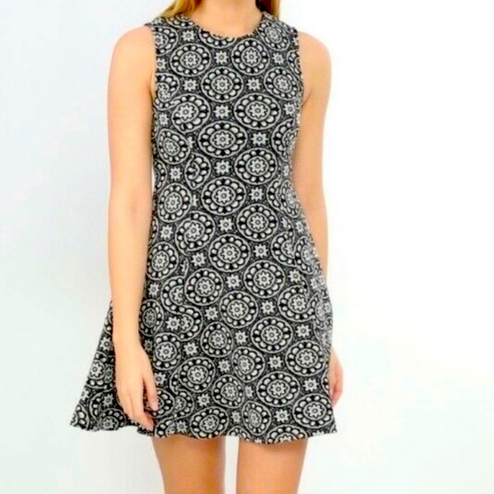 Zara Woman Geometric Floral Sleeveless Skater Dress size medium - Picture 2 of 10